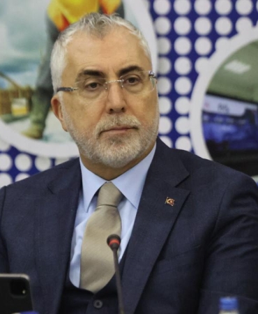 Bakan-Isikhan-Duyurdu-SGK-Borc-Odemelerinde-Yeni-Kolaylik-Donemi-featured