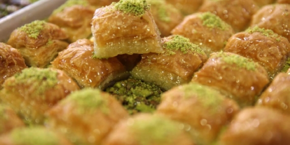 Ramazan’da Baklava ve Tatlı Fiyatları Sabitlendi: Zam Yok!