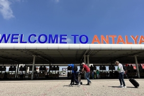 Antalya-Havalimani8217nda-Iki-Ayda-2-Milyon-Yolcu-Sinirina-Dayandi-featured