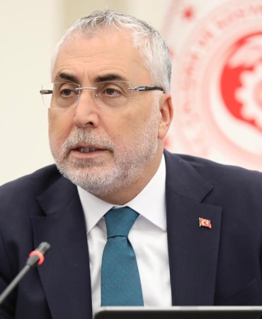 Bakan-Isikhan-IMOS8217u-duyurdu-Kamu-kaynaklarinda-dijital-devrim-featured