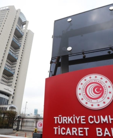 Ticaret-Bakanligi-2-Ayda-17-Milyar-Liralik-Kacak-Esya-Yakaladi-featured
