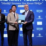 22-Yatirimci-Sirketin-Temsilcisine-Turkuaz-Kart-Takdim-Edildi-featured