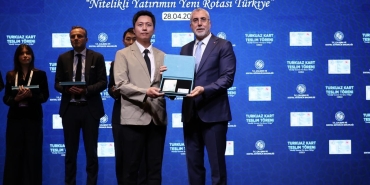 22-Yatirimci-Sirketin-Temsilcisine-Turkuaz-Kart-Takdim-Edildi-featured