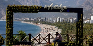 Antalya8217da-Yabanci-Turist-Sayisi-1-Milyon-250-Bin-Sinirini-Asti-featured