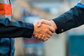 Bakan-Bolat-AB-yatirimlari-12-milyon-istihdam-sagladi-featured