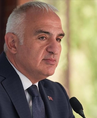 Bakan-Ersoy-9-Gunluk-Kurban-Bayrami-Tatili-Turizme-Guc-Katar-featured